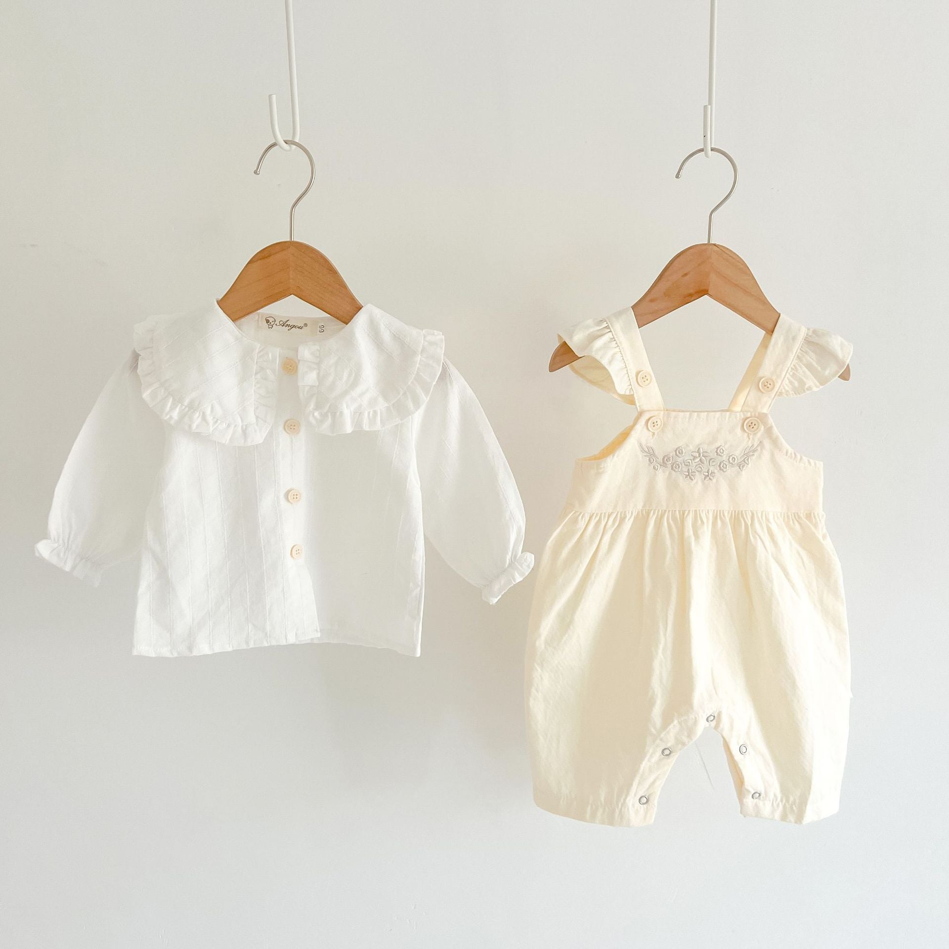 Cotton girls jumpsuit with adjustable suspender straps