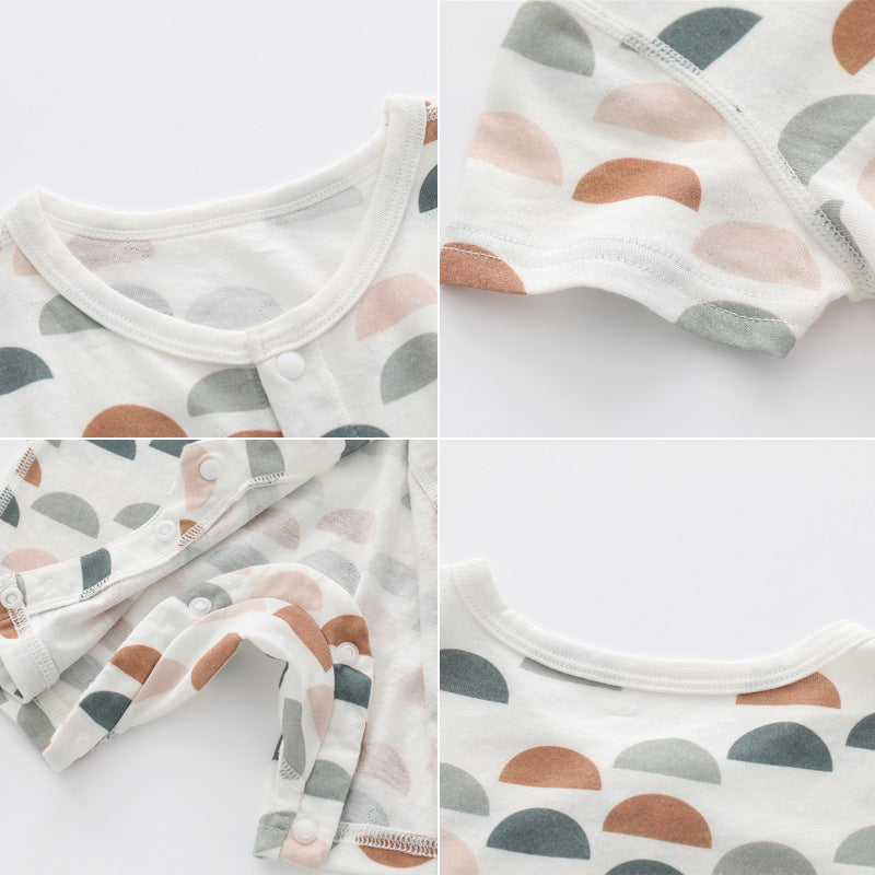 Soft bamboo fiber baby jumpsuit with single-breasted button closure